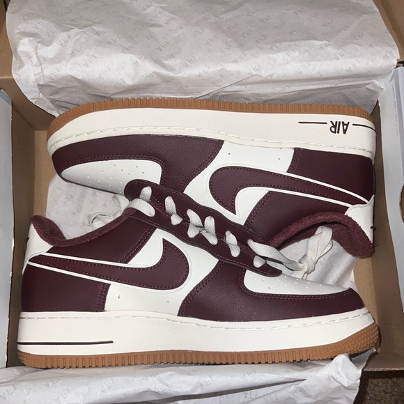 Nike Shoes - *FLASH SALE* Maroon AF1